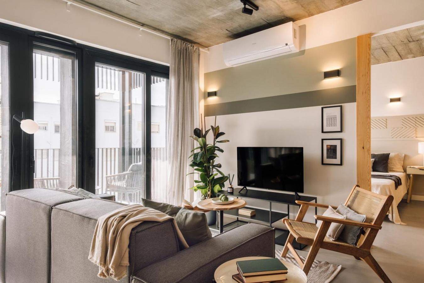 Vouga - 2 Bedrooms And Parking In Santo Antonio Apartment *